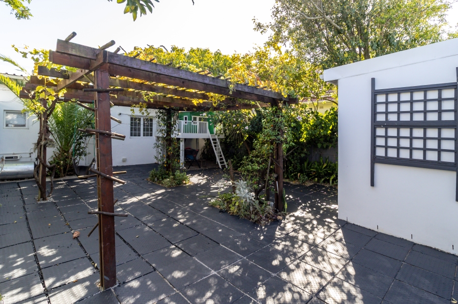 To Let 2 Bedroom Property for Rent in Claremont Western Cape